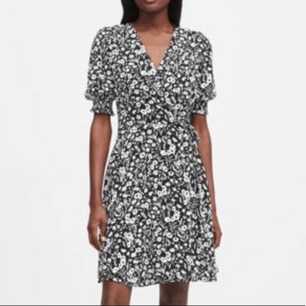 Banana Republic Floral Wrap Smocked Puff Sleeve Dress